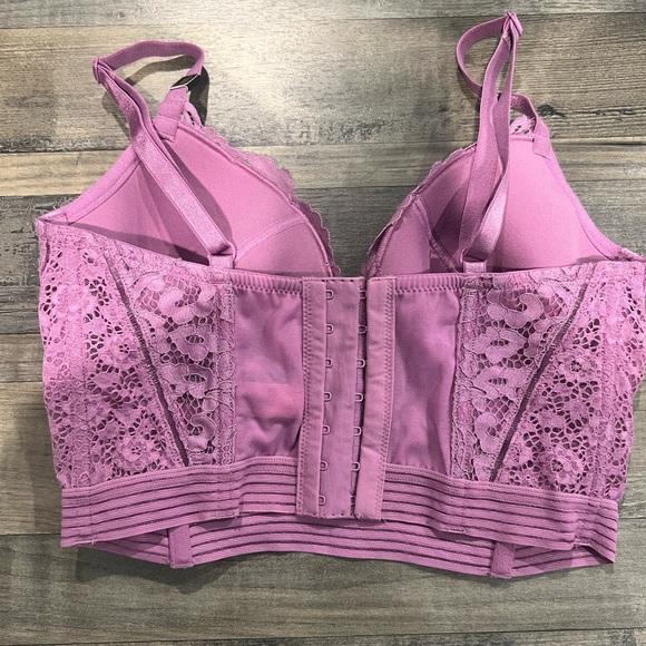 Very Sexy Plunge Lace Cutout Corset Top - Picture 2 of 9